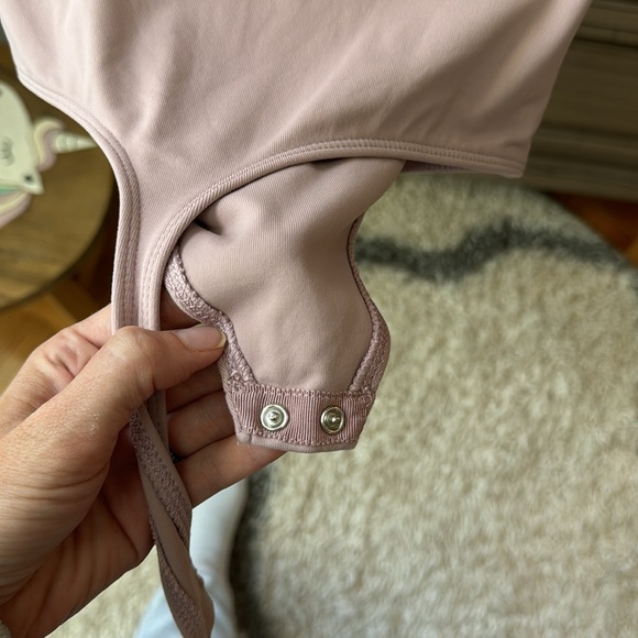 Aritzia Babton Contour Bodysuit S - Picture 4 of 5
